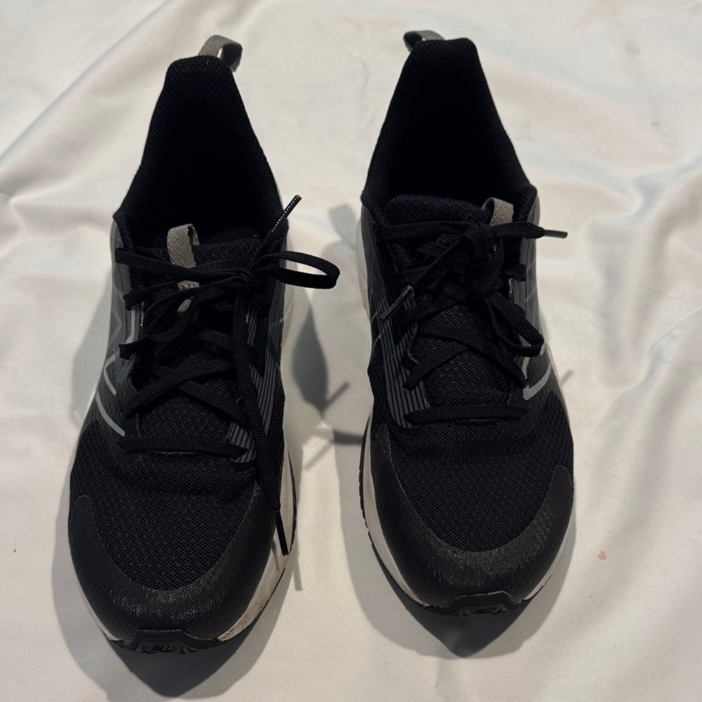 New Balance Kids Sneakers - Black and Gray